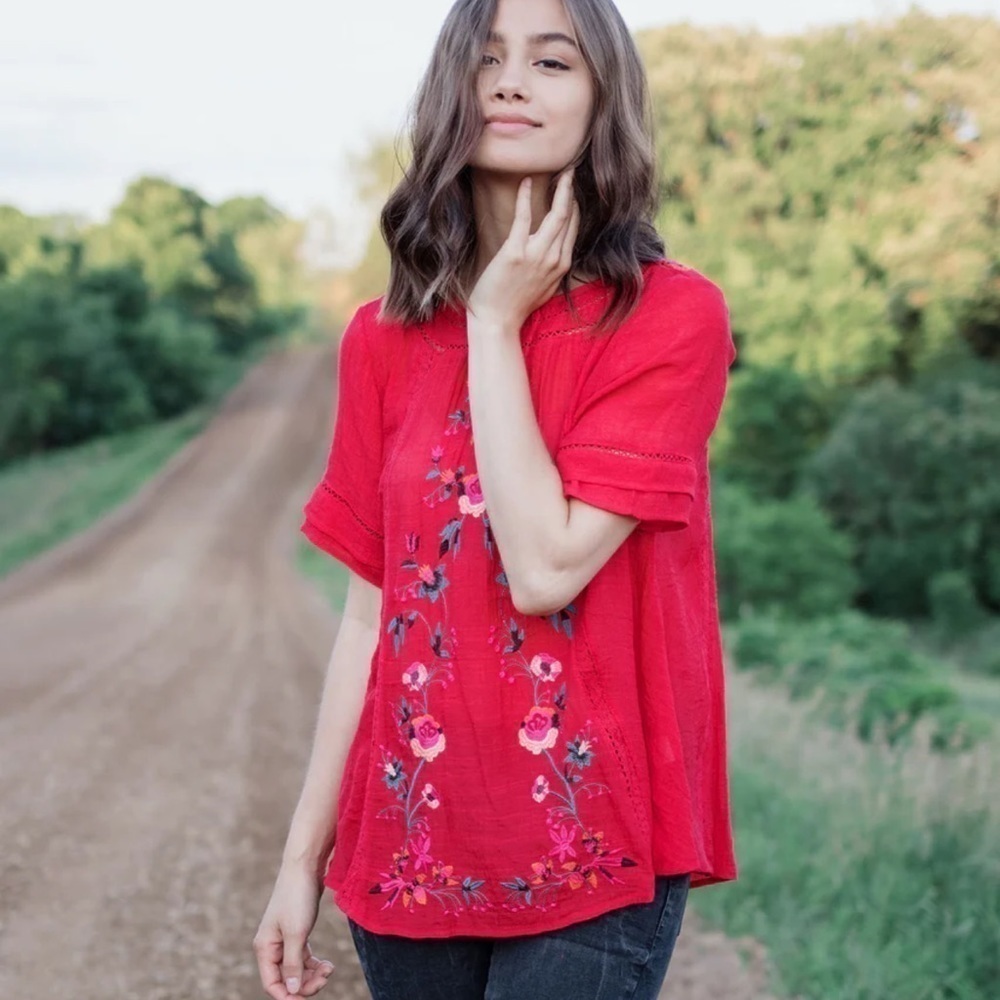 UMGEE Aya Women's Boho Chic Red Floral Embroidered Short Sleeve size M